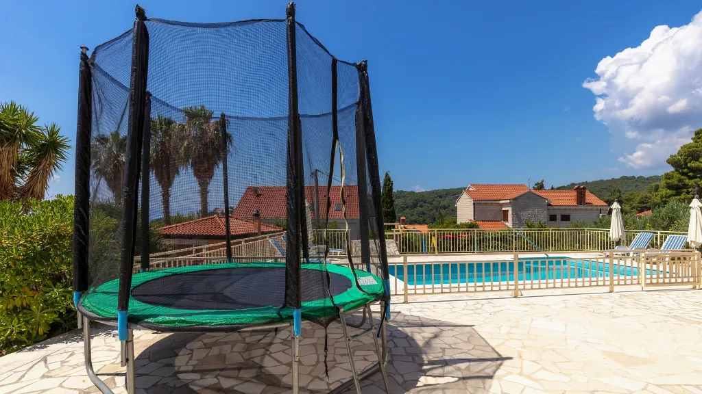 Villa for 10 in Sumartin