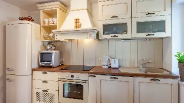 Villa for 10 in Sumartin