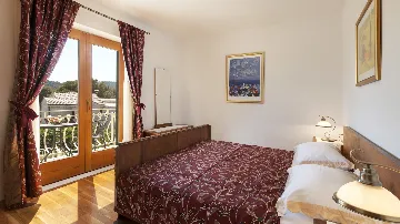 Villa for 10 in Sumartin