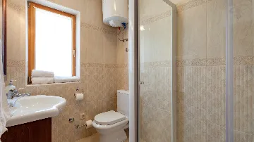 Villa for 10 in Sumartin