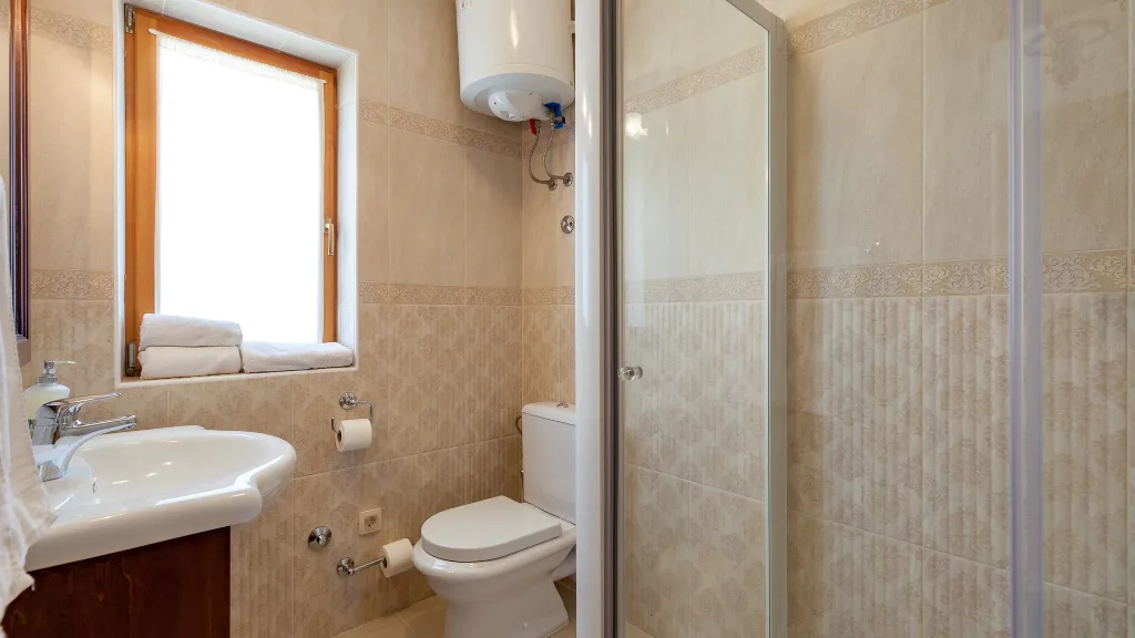 Villa for 10 in Sumartin
