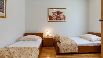 Villa for 10 in Sumartin