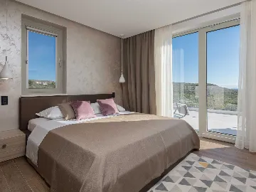 Seaview Villa with Pool in Primošten