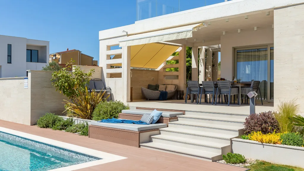 Seaview Villa with Pool in Primošten