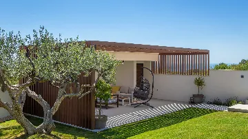 Seaview Villa with Pool in Primošten