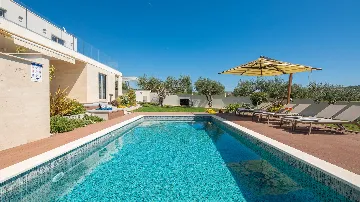 Seaview Villa with Pool in Primošten