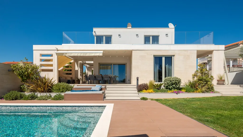 Seaview Villa with Pool in Primošten