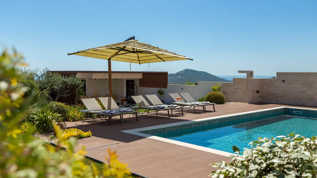 Seaview Villa with Pool in Primošten