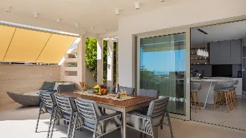 Seaview Villa with Pool in Primošten