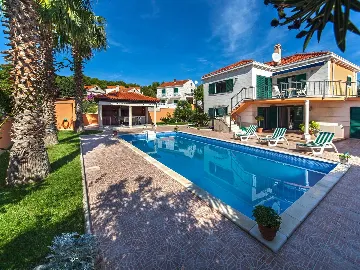 Sumartin Villa with Private Pool