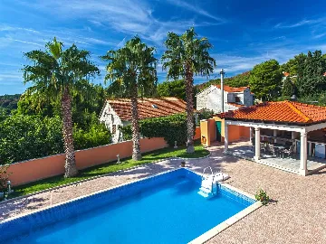Sumartin Villa with Private Pool