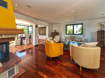 Sumartin Villa with Private Pool