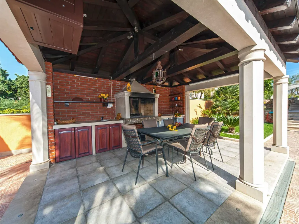 Sumartin Villa with Private Pool