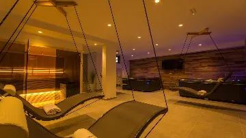 2-Bedroom Sea View Apartment for 4 in Trogir