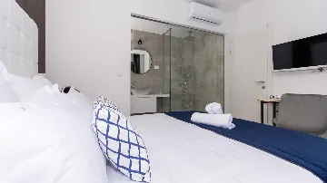 Two-Bedroom Apartment in Trogir with Sea-View Balcony