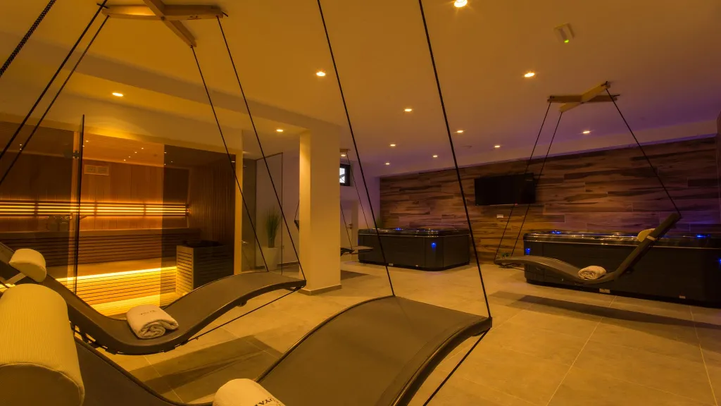 Sea View Two-Bedroom Apartment in Trogir