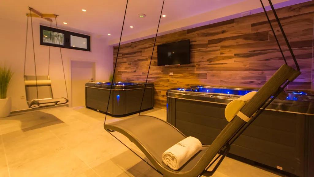 Sea View Two-Bedroom Apartment in Trogir