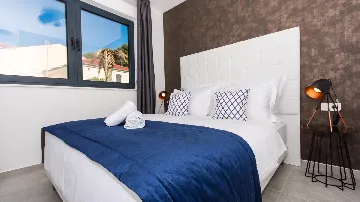 Two-Bedroom Apartment with Sea View Balcony in Trogir