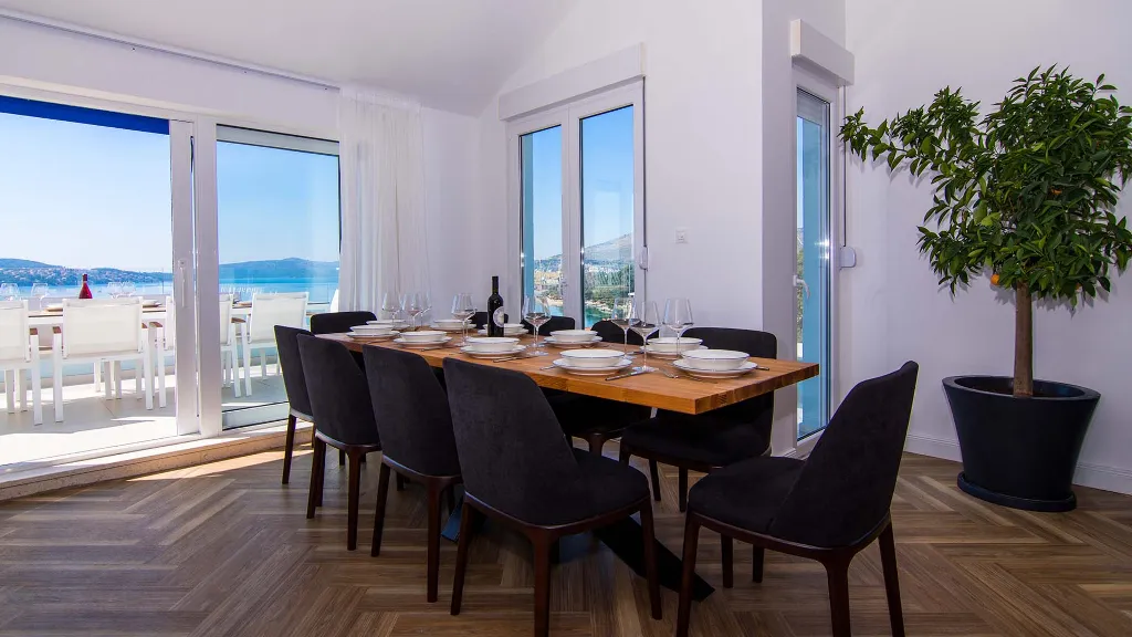 Duplex Apartment in Trogir for 11 Guests
