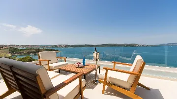 Duplex Apartment in Trogir for 11 Guests