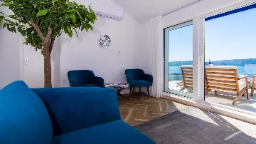 Duplex Apartment in Trogir for 11 Guests