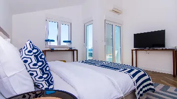 Duplex Apartment in Trogir for 11 Guests