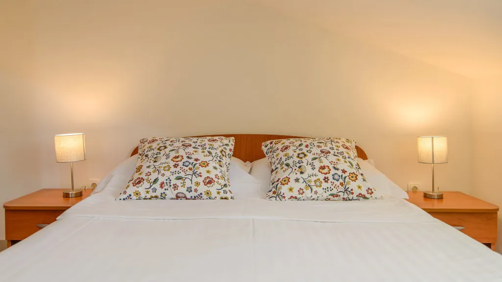 Sea View Apartment in Okrug Gornji