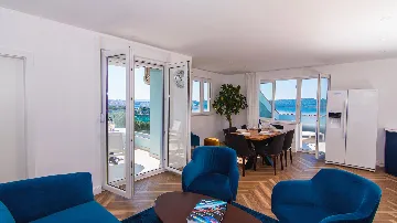 Apartment with Sea View in Trogir for 6