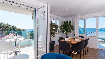 Apartment with Sea View in Trogir for 6