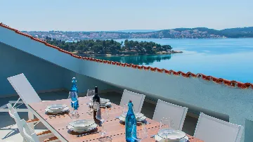 Apartment with Sea View in Trogir for 6