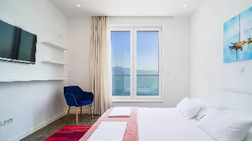 3-Bedroom Apartment with Pool in Slatine