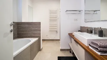 3-Bedroom Apartment with Pool in Slatine