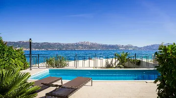 Three-Bedroom Apartment with Pool in Slatine