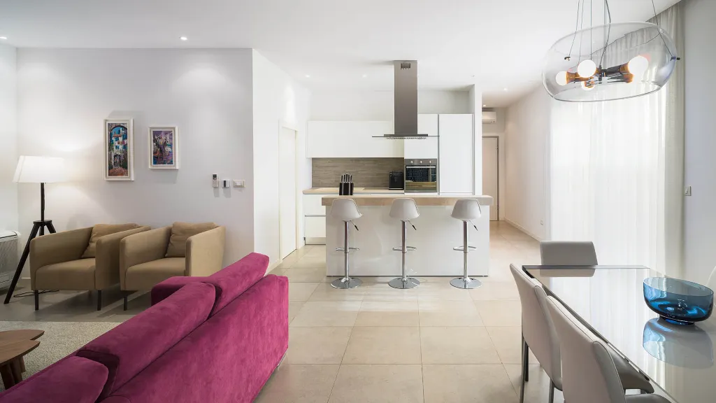 Three-Bedroom Apartment with Pool in Slatine