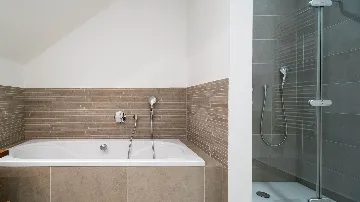 Three-Bedroom Apartment with Pool in Slatine