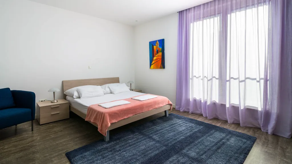 Three-Bedroom Apartment with Pool in Slatine