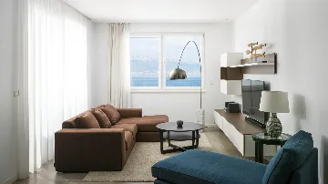 Sea View Apartment in Slatine for 6 Guests