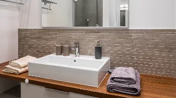 Sea View Apartment in Slatine for 6 Guests