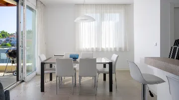 Three-Bedroom Apartment with Sea View in Slatine