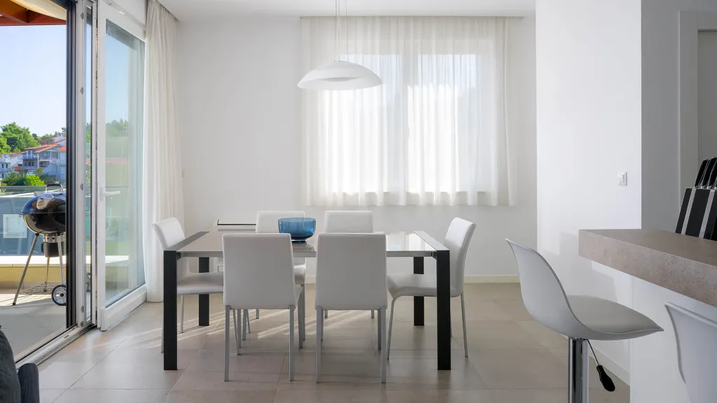 Three-Bedroom Apartment with Sea View in Slatine