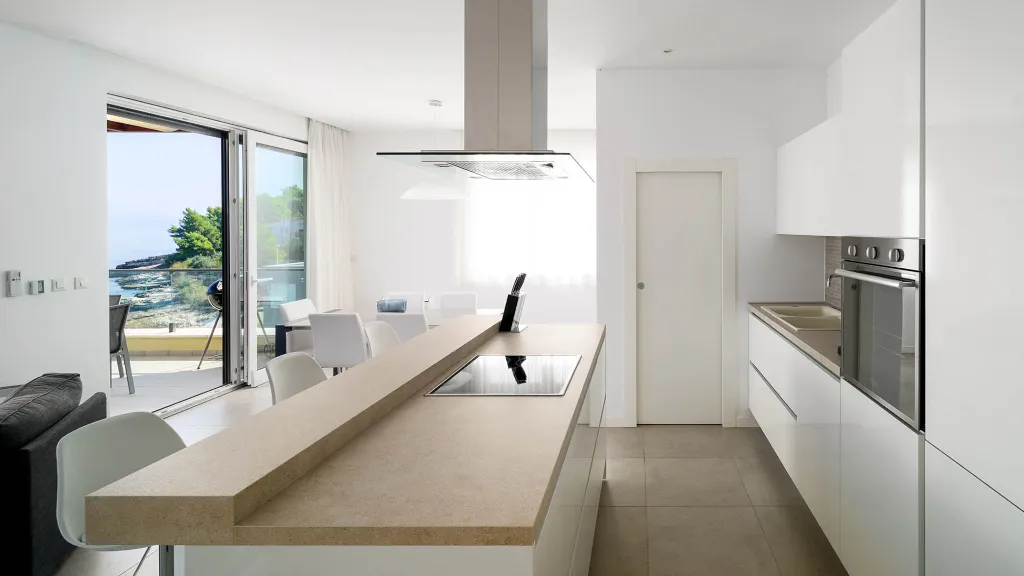 Three-Bedroom Apartment with Sea View in Slatine
