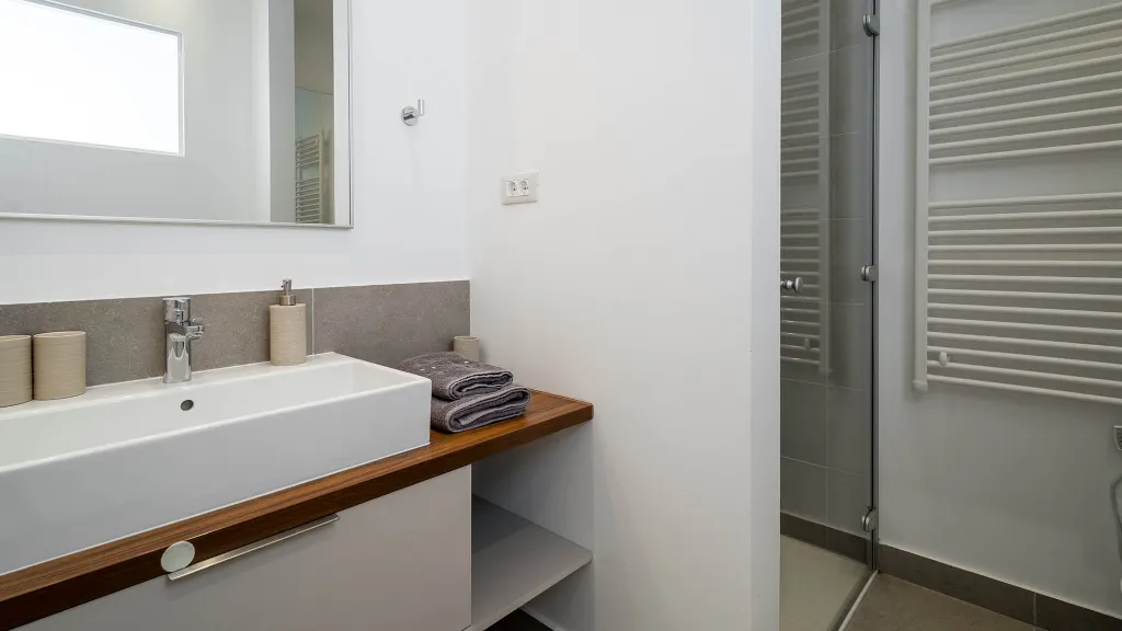 Three-Bedroom Apartment with Sea View in Slatine