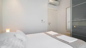 Three-Bedroom Apartment with Sea View in Slatine