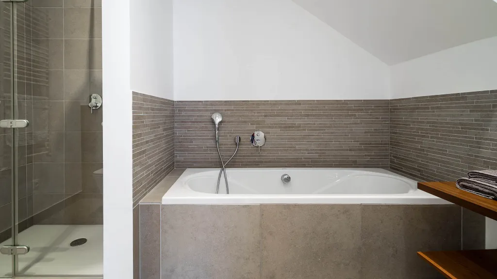 Three-Bedroom Apartment with Sea View in Slatine
