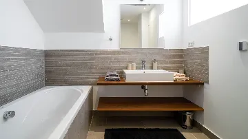 Three-Bedroom Apartment with Sea View in Slatine