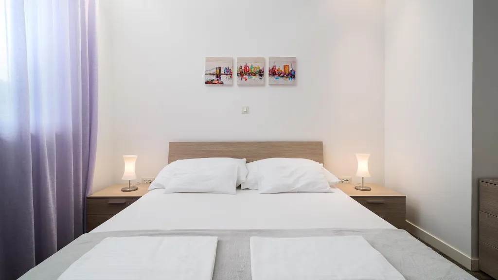 Sea View Apartment in Slatine for 6 Guests