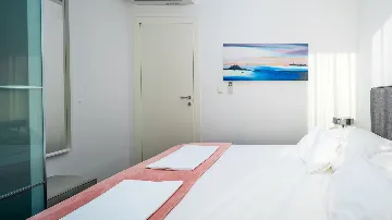 Sea View Apartment in Slatine for 6 Guests