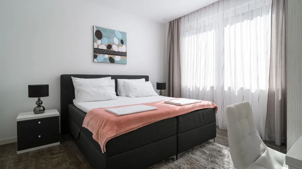 Two-Bedroom Apartment with Private Pool in Slatine