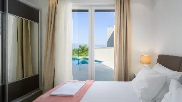 Two-Bedroom Apartment with Private Pool in Slatine