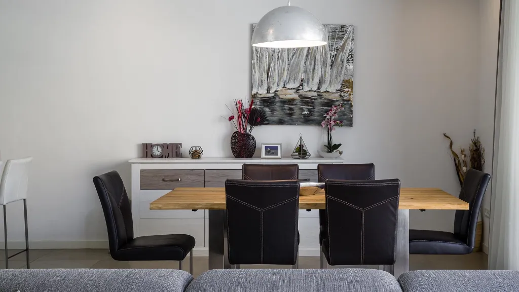 Two-Bedroom Apartment with Private Pool in Slatine
